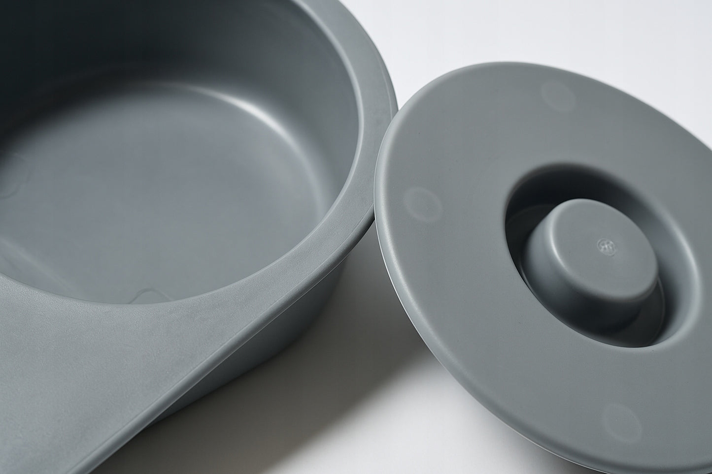 Plastikowy basen sanitarny z pokrywką EASYFLOW